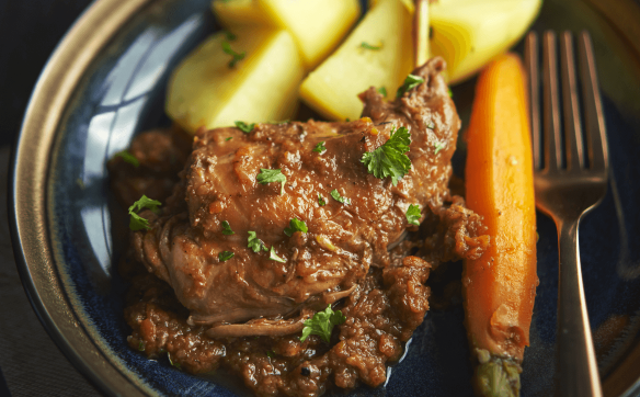 viande rouge grillée et ses légumes